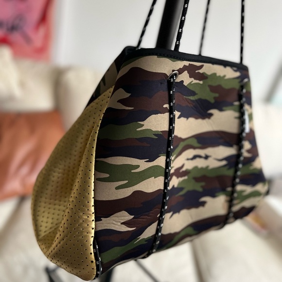 Ah•dorned shoulder bag - Picture 11 of 11